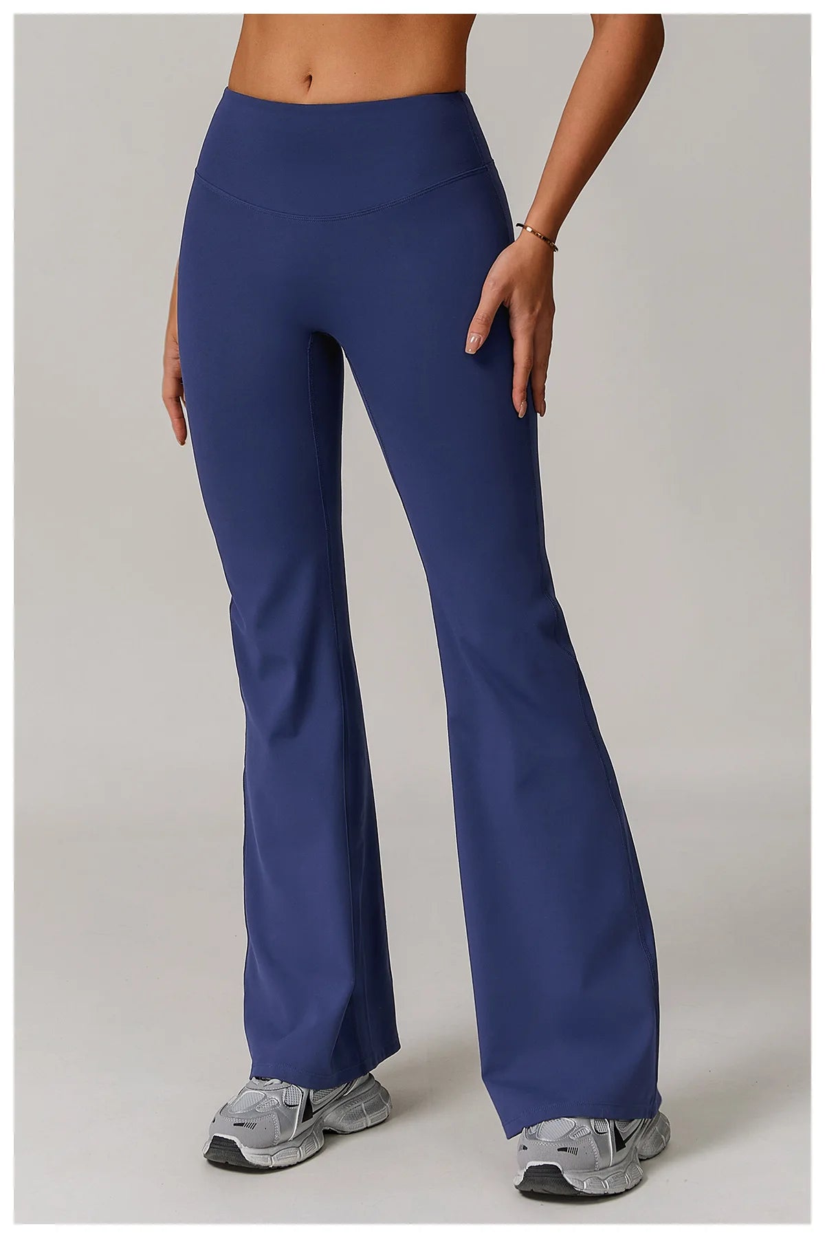 Veyra Flow™ Women's Sculpt Flare Pants