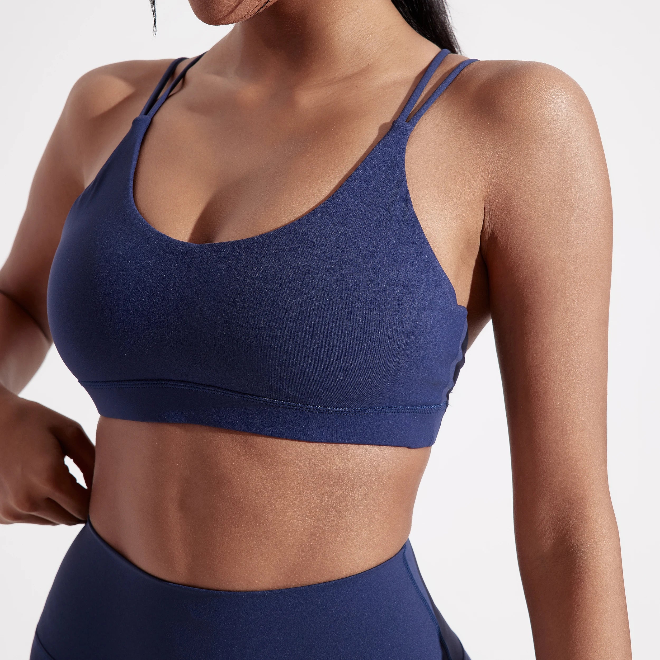 Veyra Active™ Women's Cross-Front Shockproof Sports Bra | High-Strength Push-Up Gym & Yoga Top
