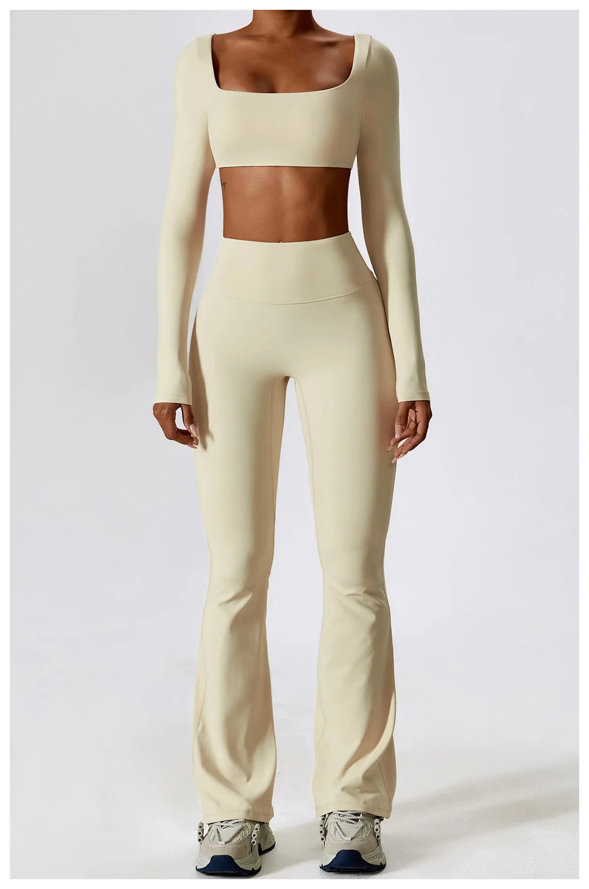 Veyra Active™ SculptFlex 2-Piece Yoga Set | Long Sleeve Crop Top & High-Waist Seamless Leggings