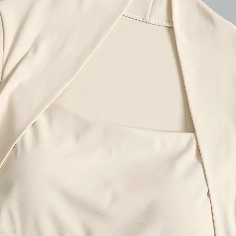 Veyra Active™ Elegant Long-Sleeve Yoga Shirt | Built-In Bra Small Waistband Gym Top