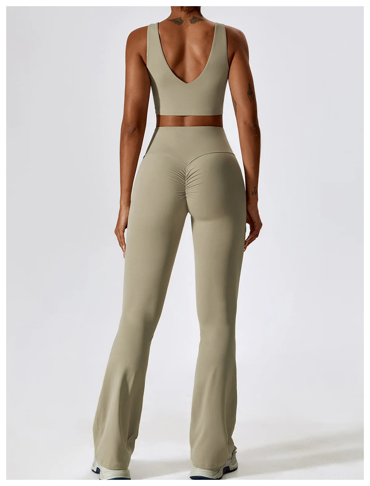 Veyra Active™ SculptFlex 2-Piece Yoga Set | Long Sleeve Crop Top & High-Waist Seamless Leggings