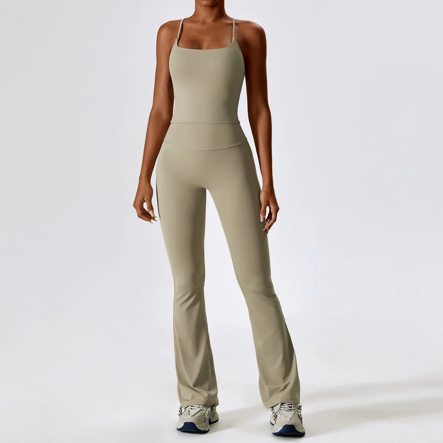 Veyra Active™ SculptFlex 2-Piece Yoga Set | Long Sleeve Crop Top & High-Waist Seamless Leggings