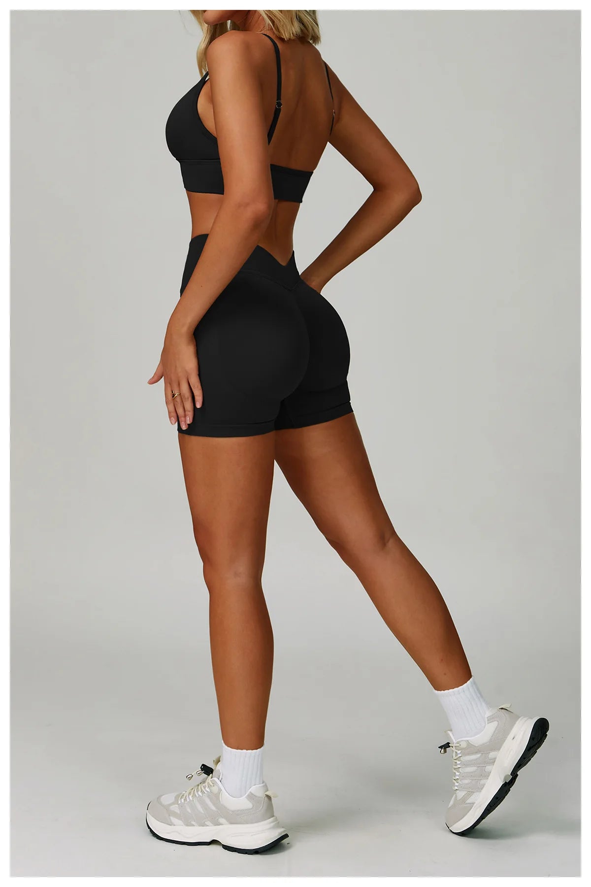 Veyra Active™ SculptFlex 3-Piece Yoga Set | Long Sleeve Crop Top, Sports Bra & High-Waist Leggings