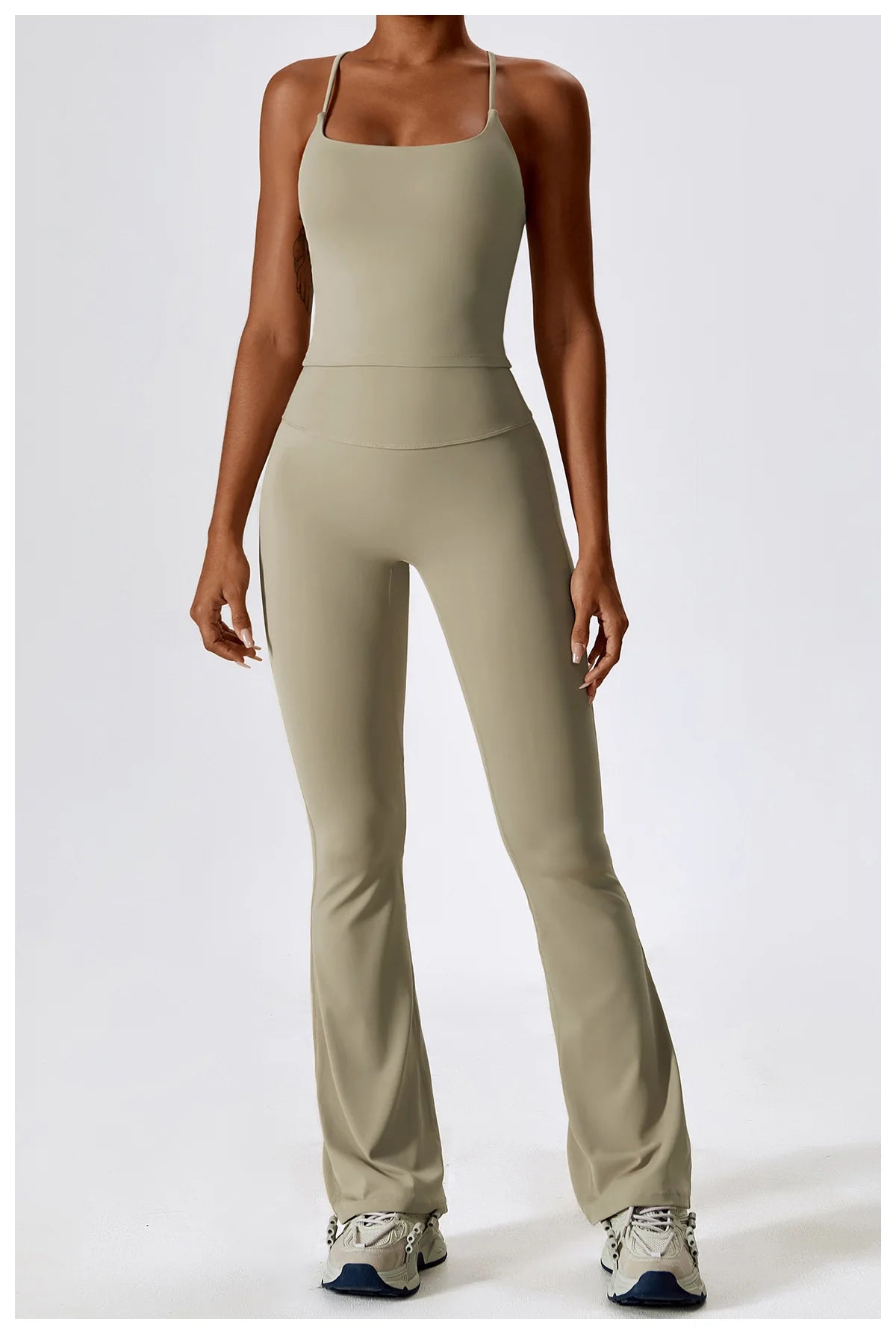 Veyra Active™ SculptFlex 2-Piece Yoga Set | Long Sleeve Crop Top & High-Waist Seamless Leggings