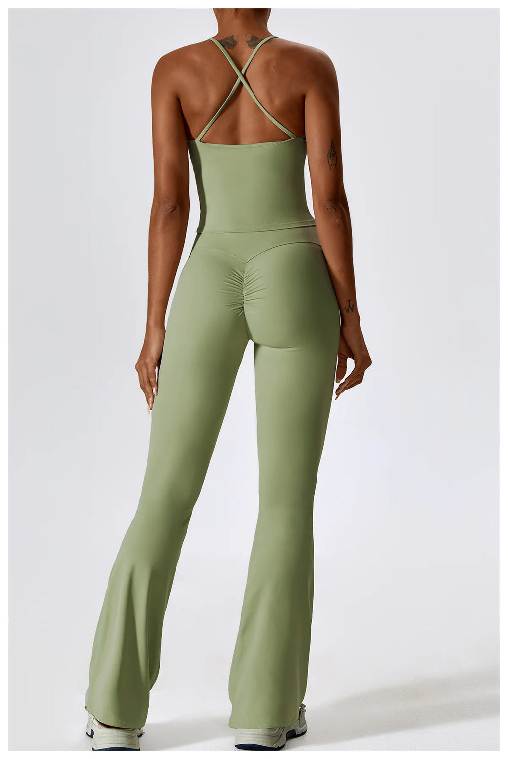 Veyra Active™ SculptFlex 2-Piece Yoga Set | Long Sleeve Crop Top & High-Waist Seamless Leggings