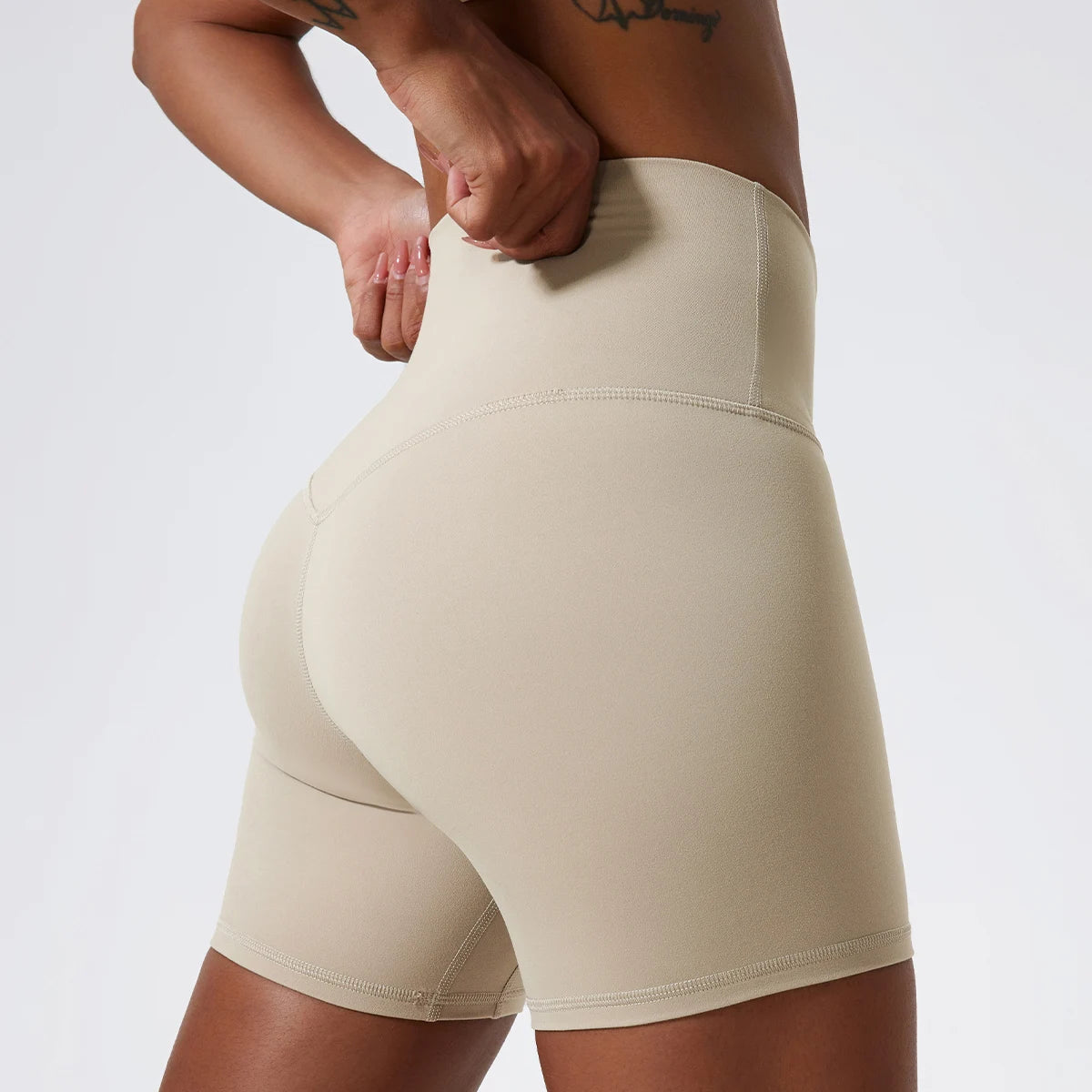 Veyra Lift™ Scrunch Shorts