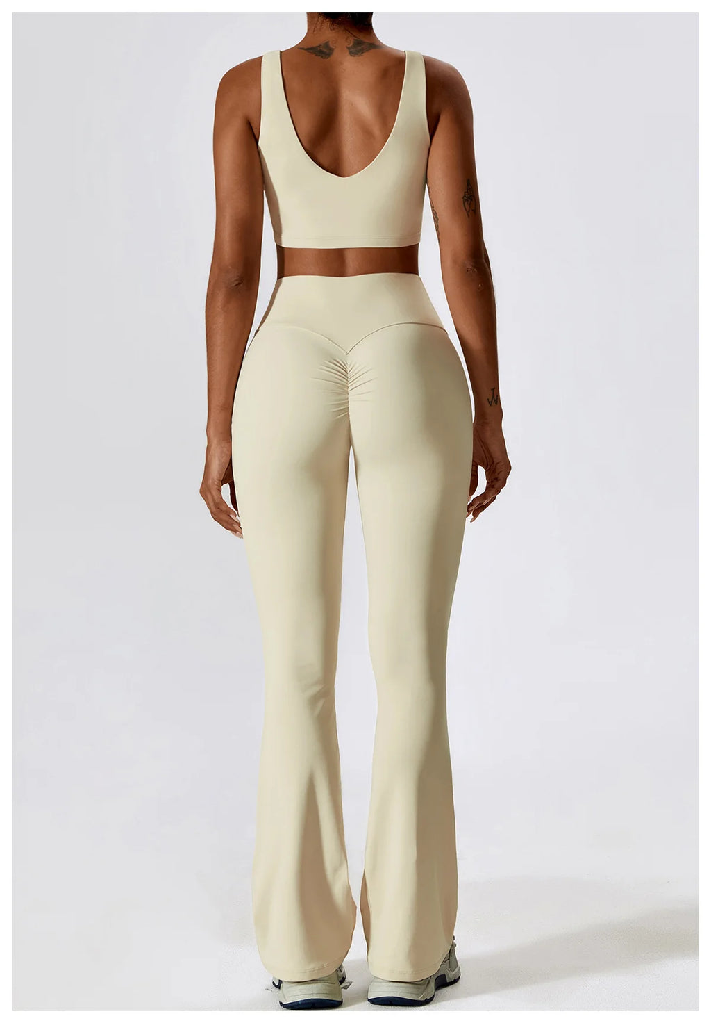 Veyra Active™ SculptFlex 2-Piece Yoga Set | Long Sleeve Crop Top & High-Waist Seamless Leggings