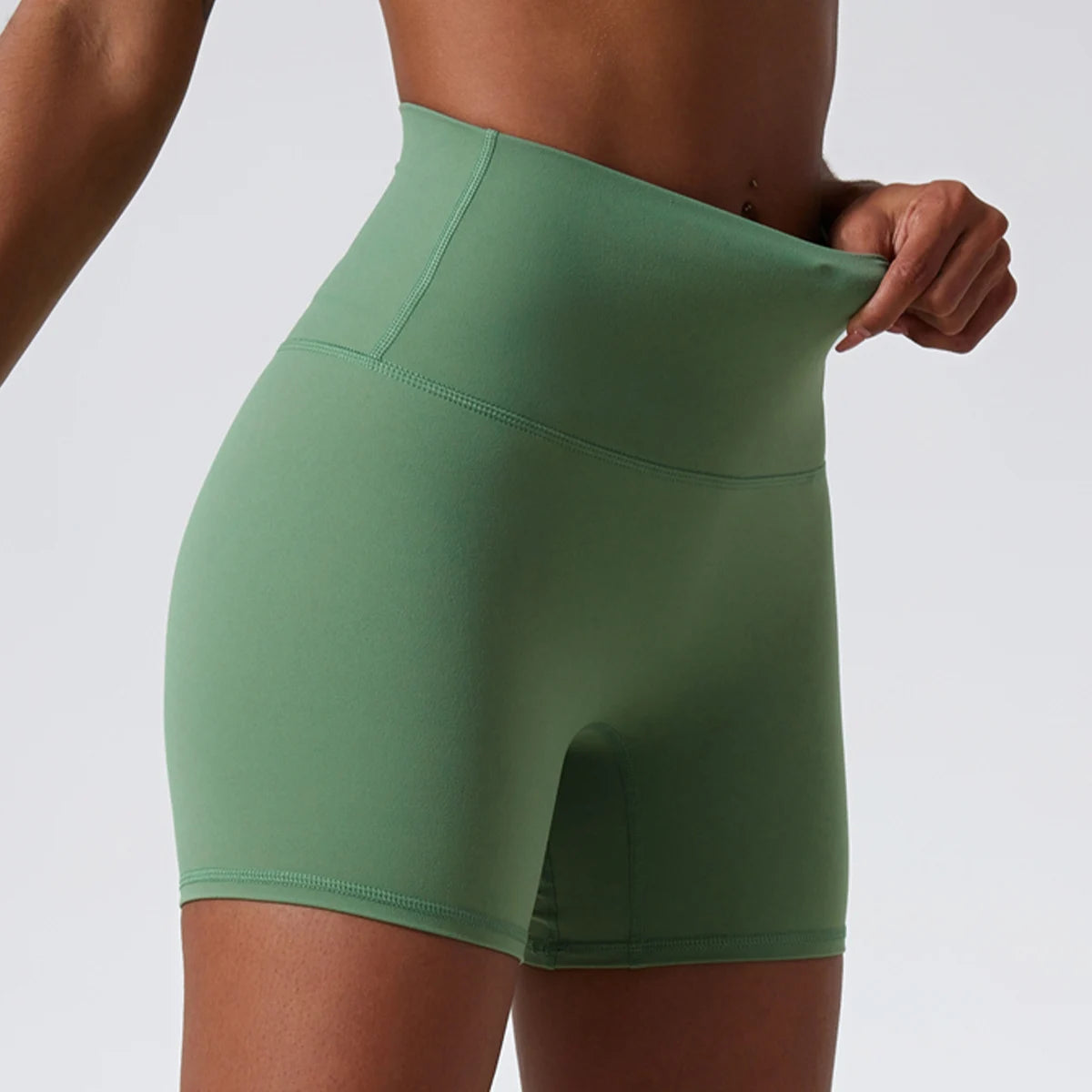 Veyra Lift™ Scrunch Shorts