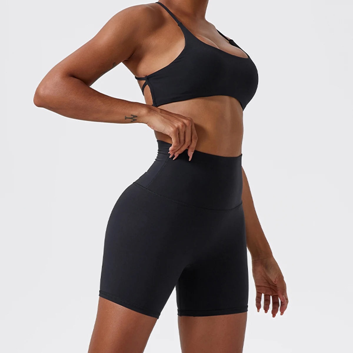 Veyra Lift™ Scrunch Shorts