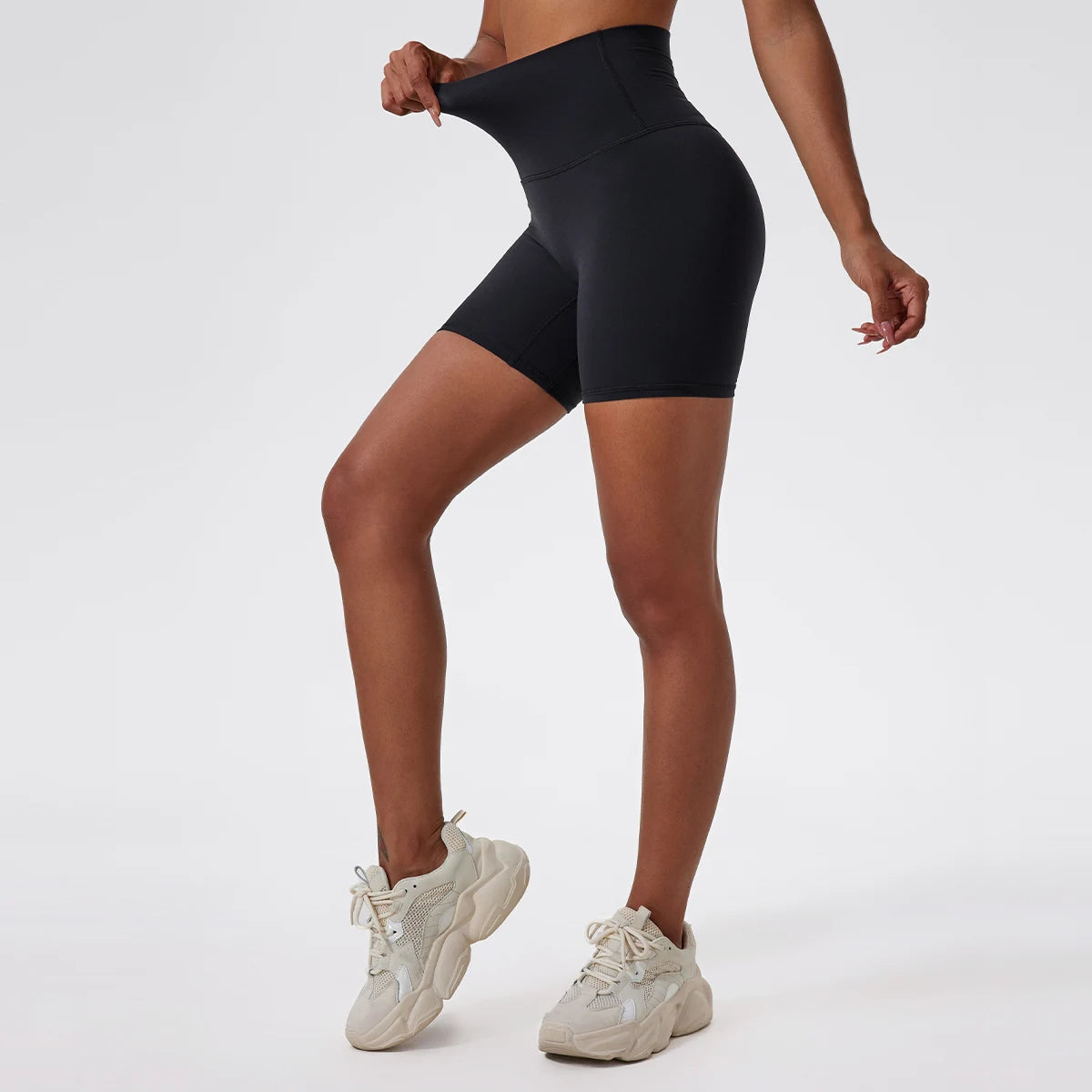 Veyra Lift™ Scrunch Shorts