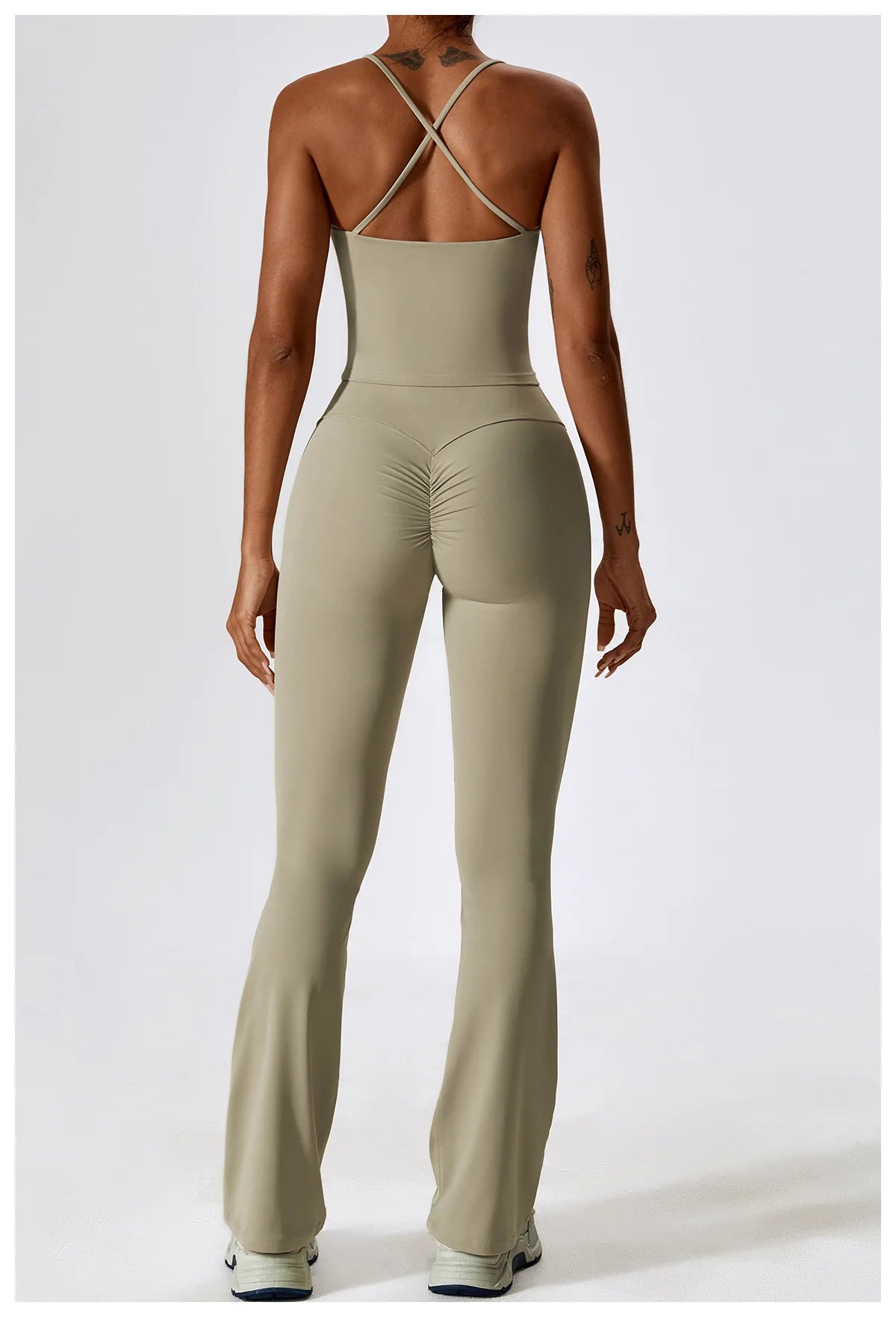 Veyra Active™ SculptFlex 2-Piece Yoga Set | Long Sleeve Crop Top & High-Waist Seamless Leggings