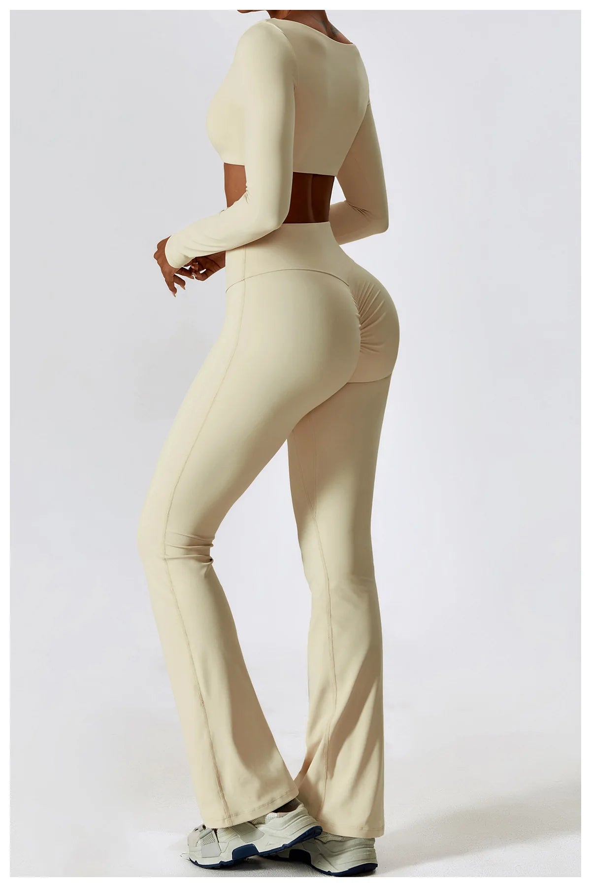 Veyra Active™ SculptFlex 2-Piece Yoga Set | Long Sleeve Crop Top & High-Waist Seamless Leggings